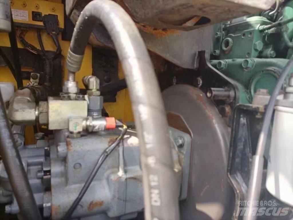 Volvo EC 80D PRO Escavatori cingolati