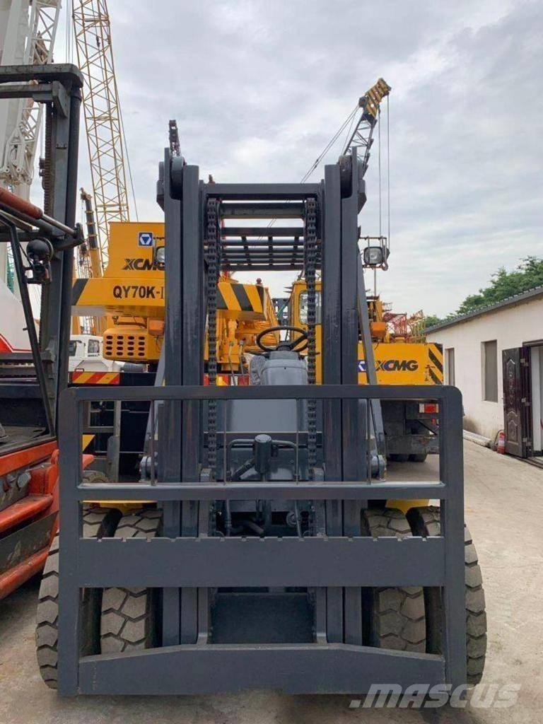 Komatsu 8 Ton Carrelli elevatori diesel