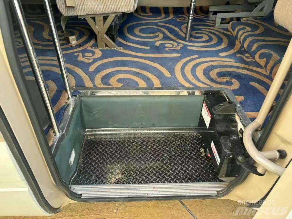 Toyota Coaster Autobus interurbani