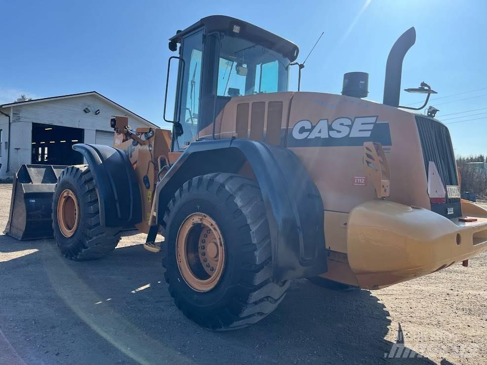 CASE 921 F Pale gommate