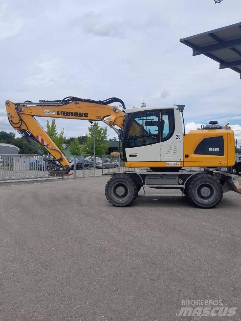 Liebherr A 916 Escavatori gommati