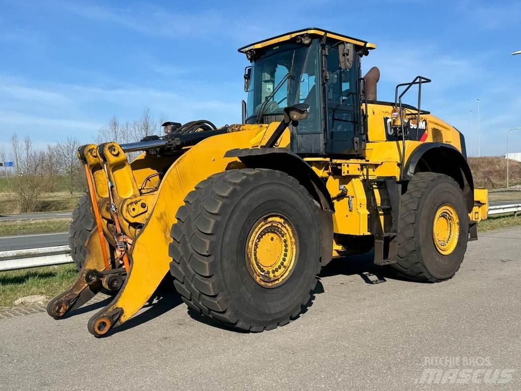 CAT 980M Pale gommate