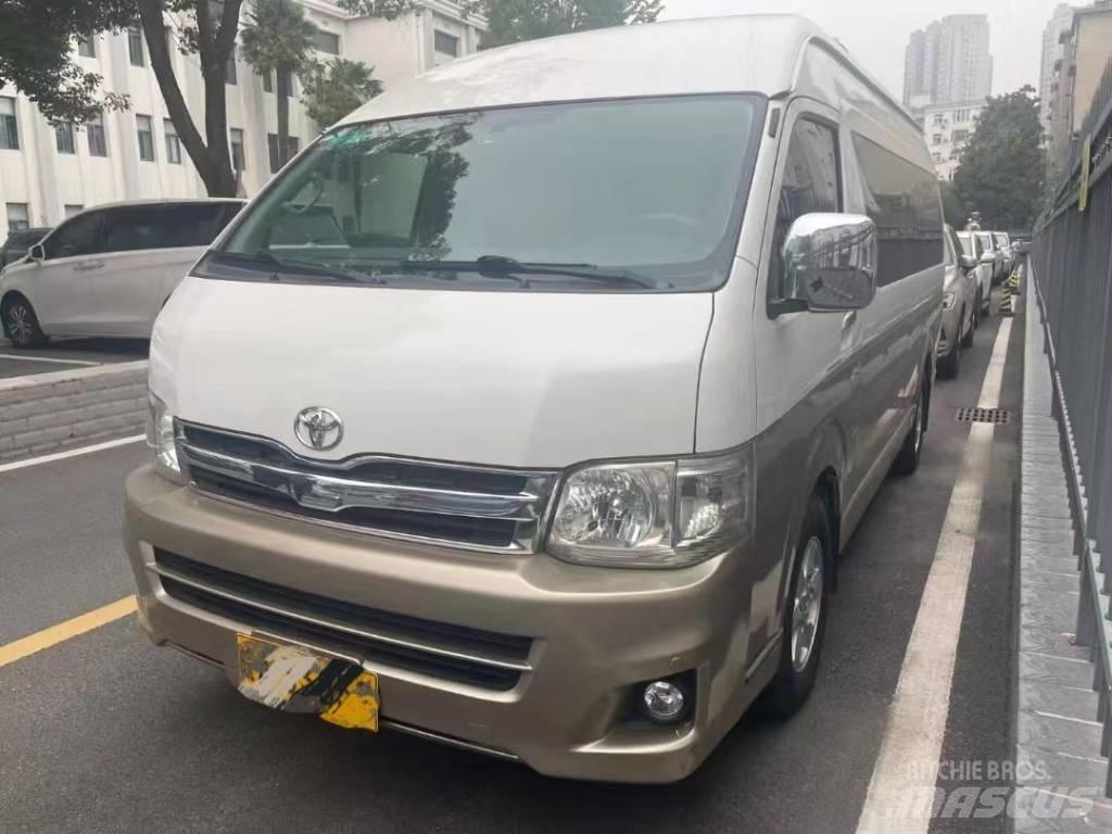 Toyota Coaster Autobus interurbani