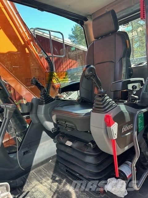 Doosan DX 140 LC Escavatori cingolati