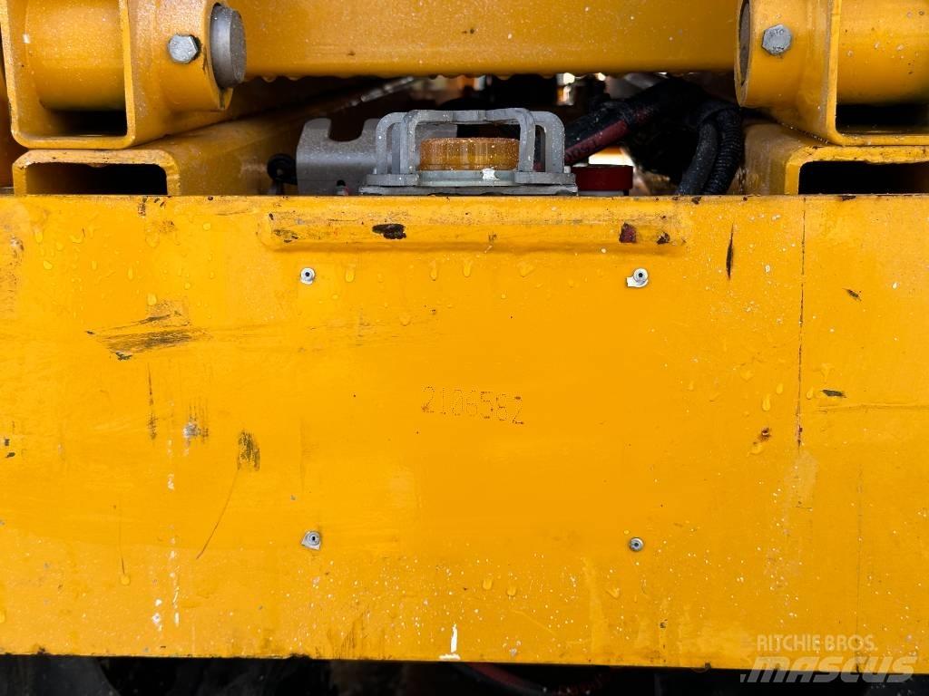 Haulotte COMPACT 10N Piattaforme a pantografo