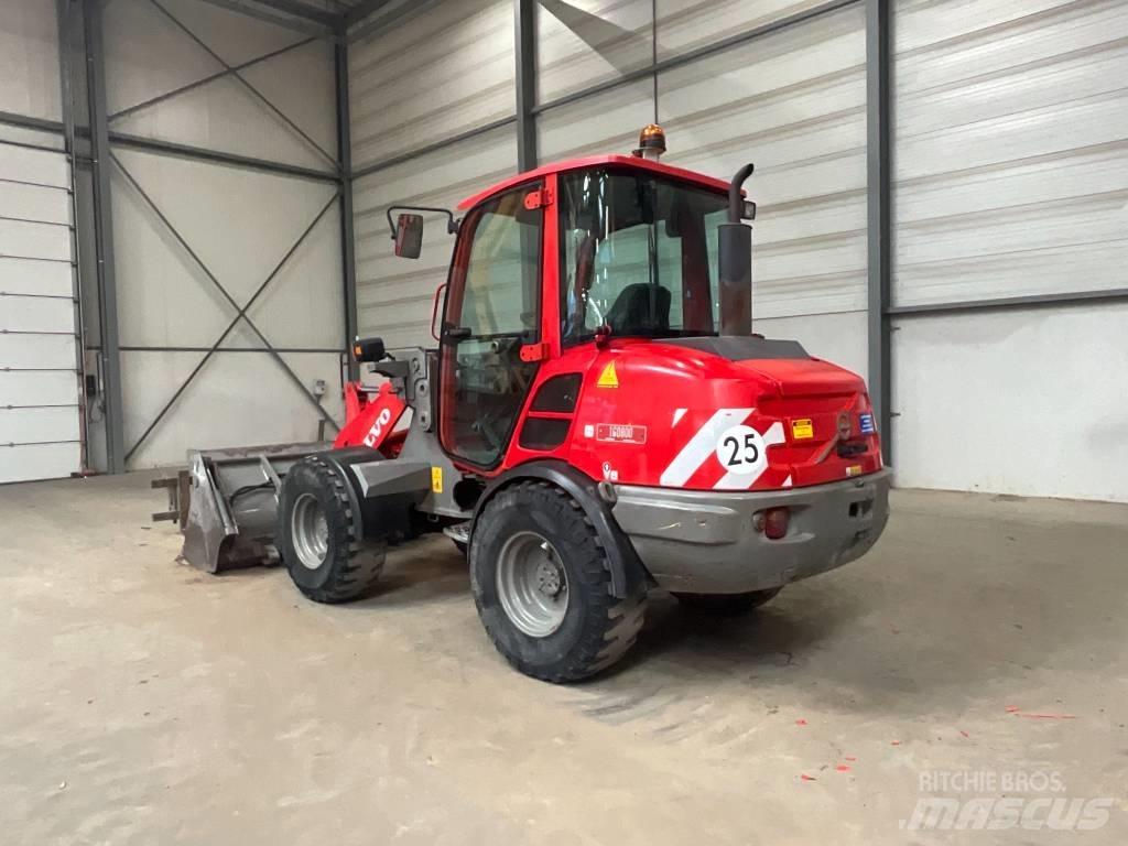 Volvo L 25 F Pale gommate