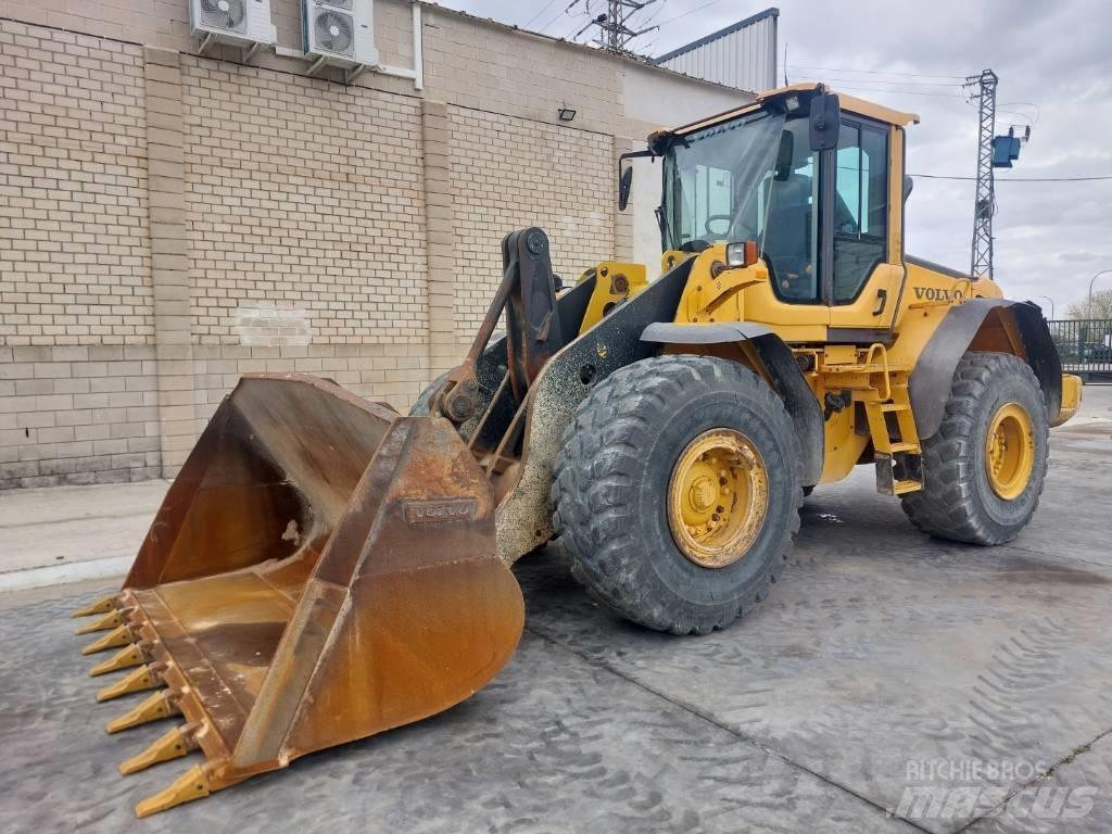 Volvo L 110 F Pale gommate