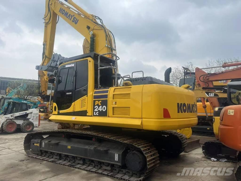 Komatsu PC 240 Escavatori cingolati