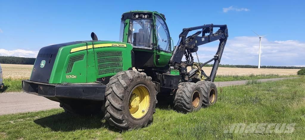 John Deere 1170 E Abbattitrici, Disboscatrici