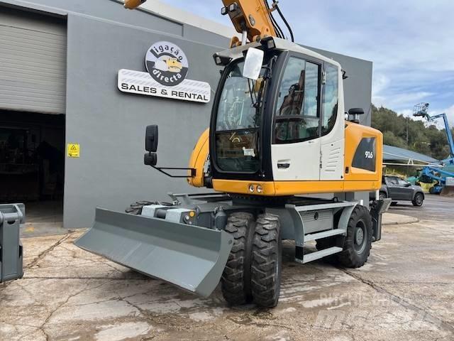 Liebherr 916 Escavatori gommati