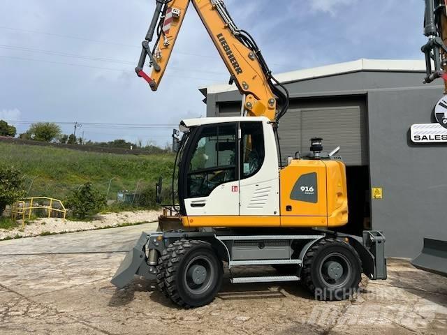 Liebherr 916 Escavatori gommati