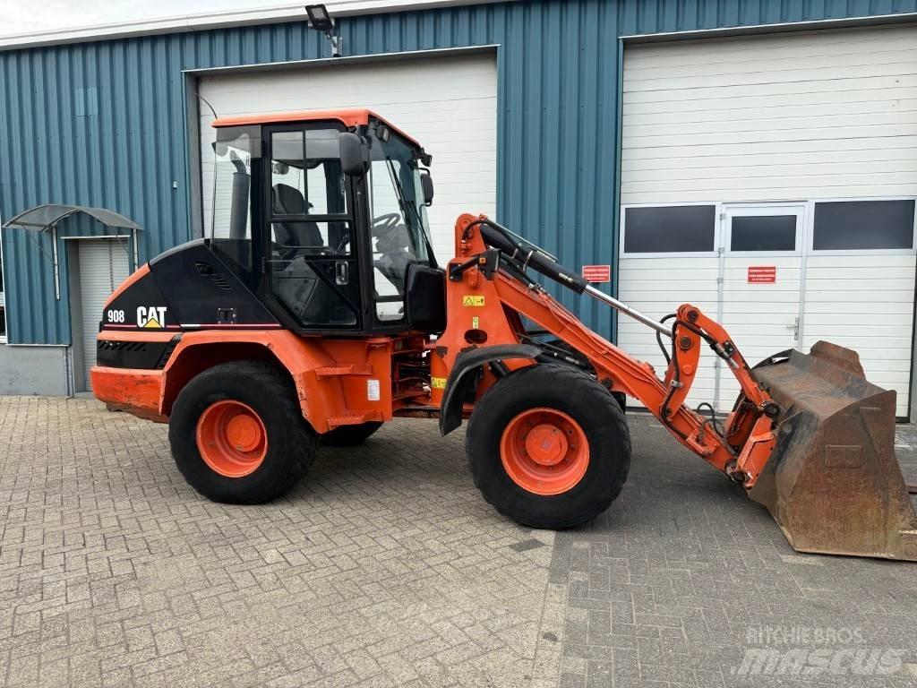 CAT 908 Pale gommate
