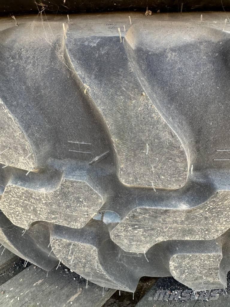 Dunlop 405/70R20 Pneumatici, ruote e cerchioni