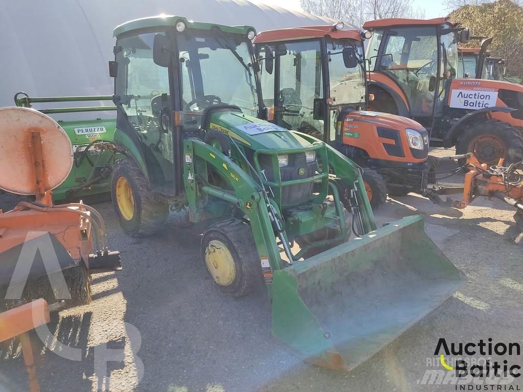 John Deere 2026R Trattori
