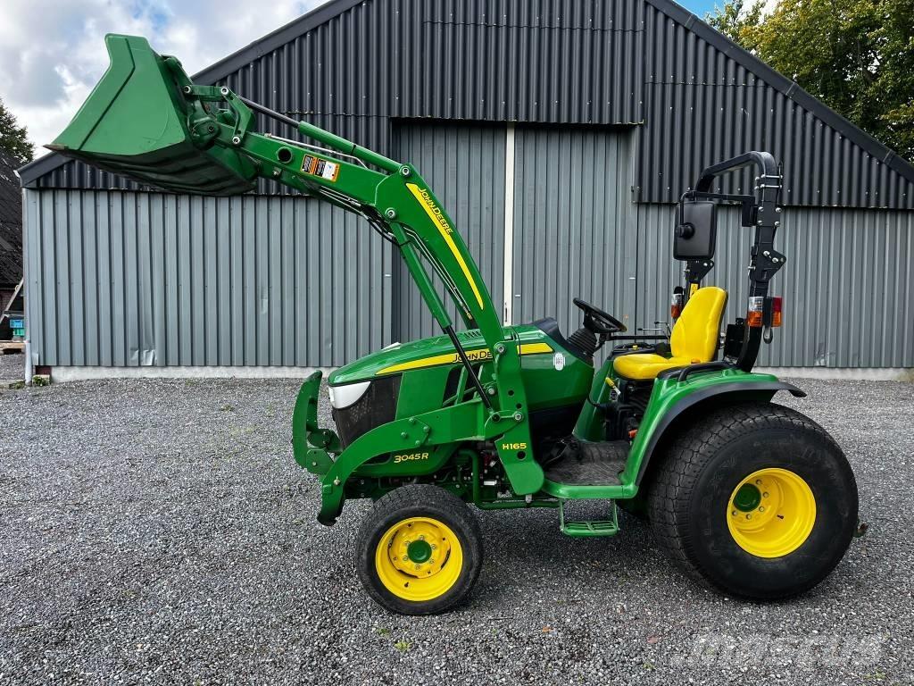 John Deere 3045 R Trattori