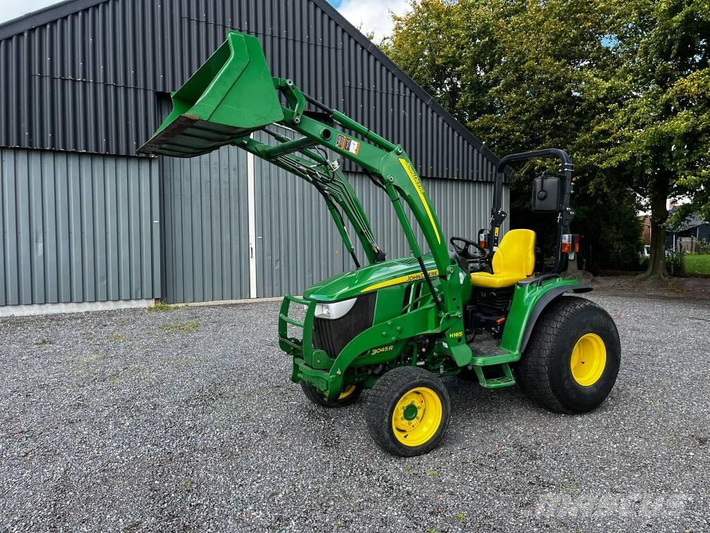 John Deere 3045 R Trattori