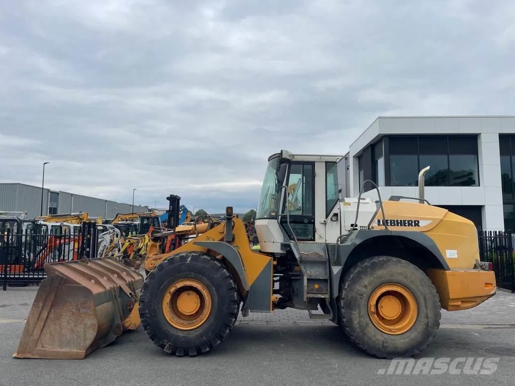 Liebherr L544 Pale gommate