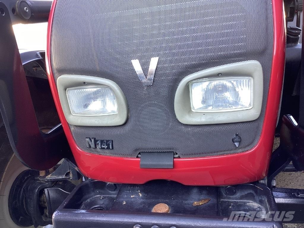 Valtra N141 Trattori