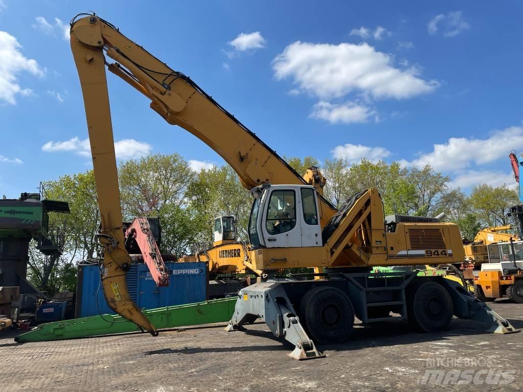 Liebherr 944 C HD Movimentazione rifiuti