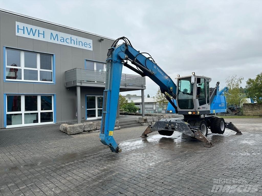 Fuchs MHL 320 D Movimentazione rifiuti