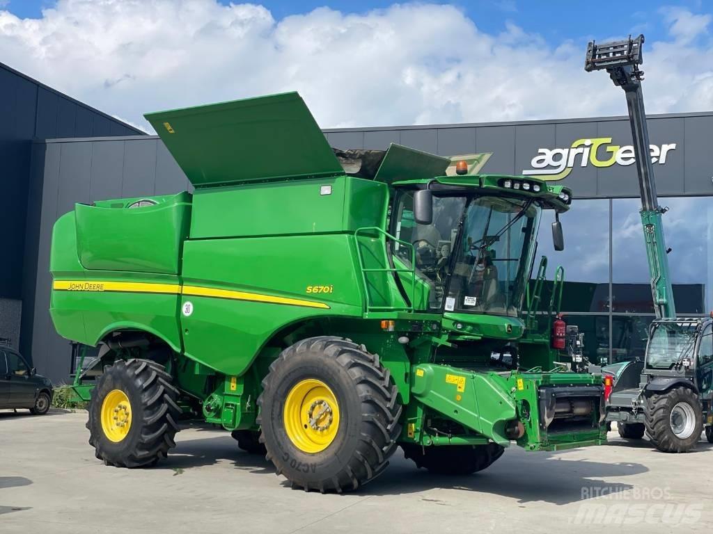 John Deere S670 4x4 Mietitrebbiatrici