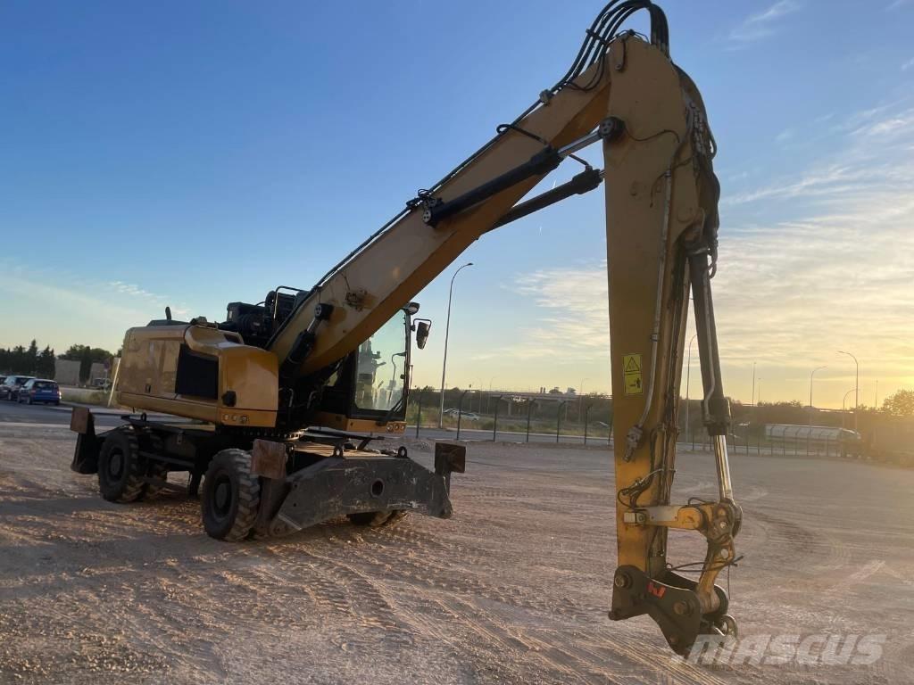 CAT MH 3022 Movimentazione rifiuti
