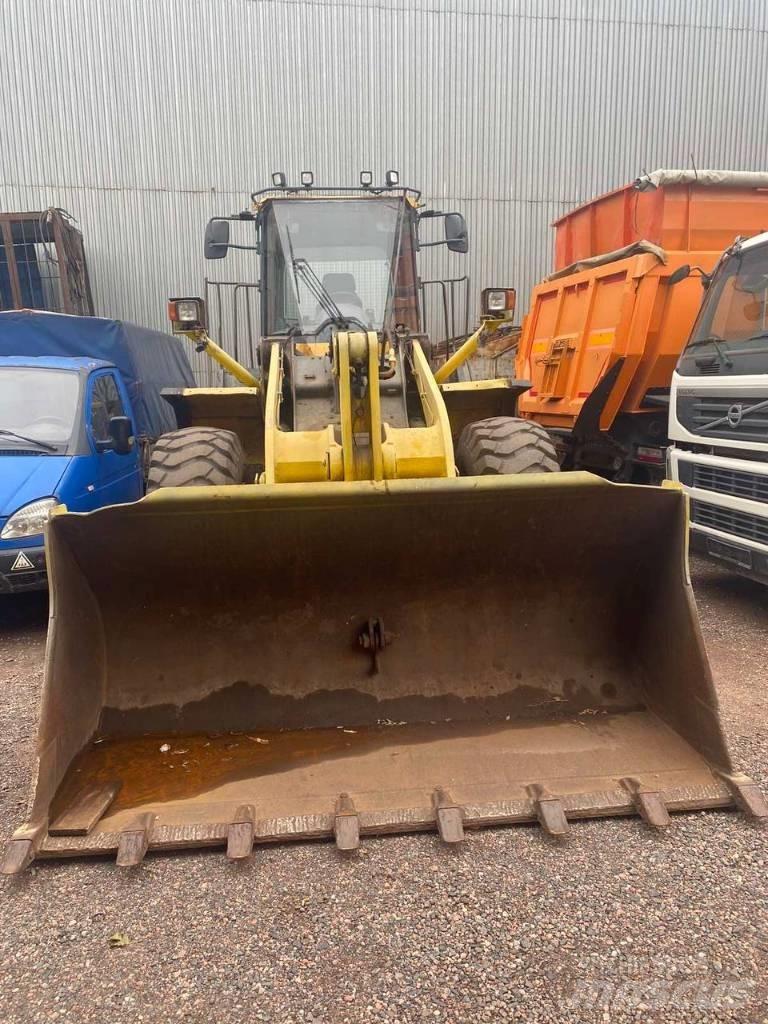 Komatsu WA 380-6 Pale gommate