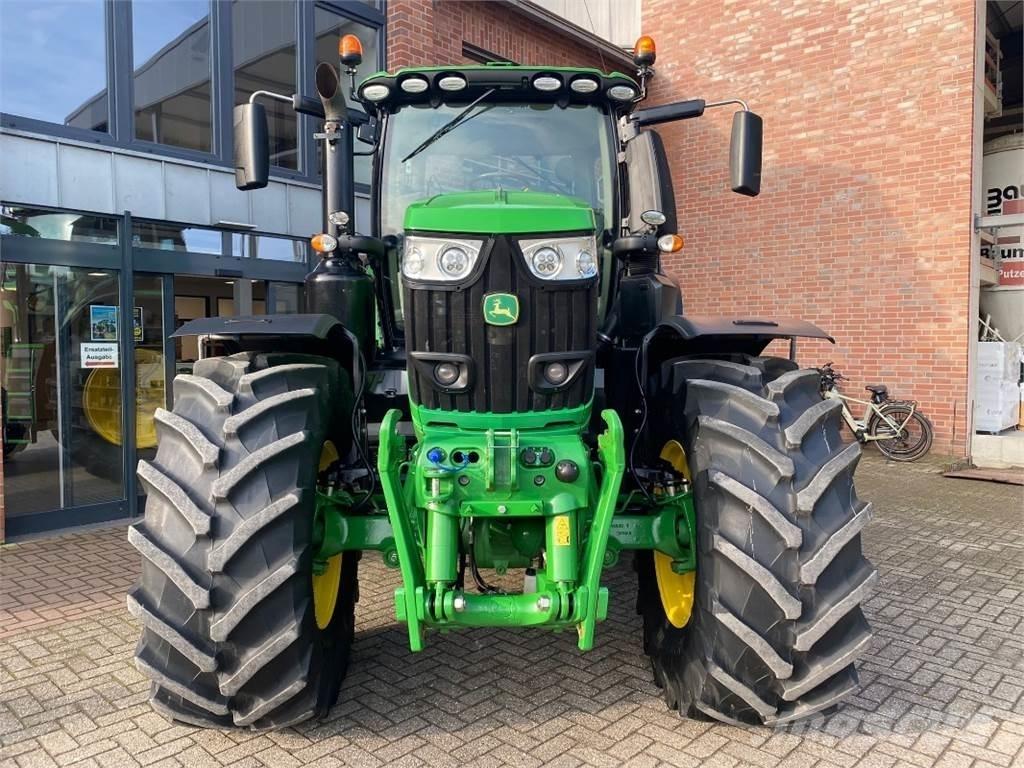John Deere 6230R Trattori