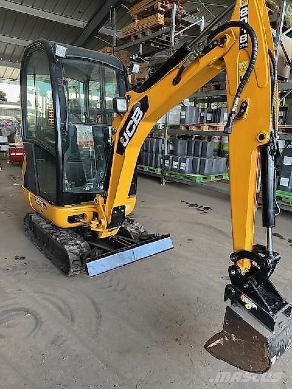 JCB 8018 CTS Miniescavatori