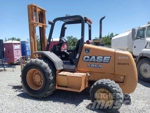 CASE 586H Elevatore per esterni