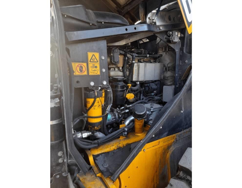 JCB 417 Pale gommate