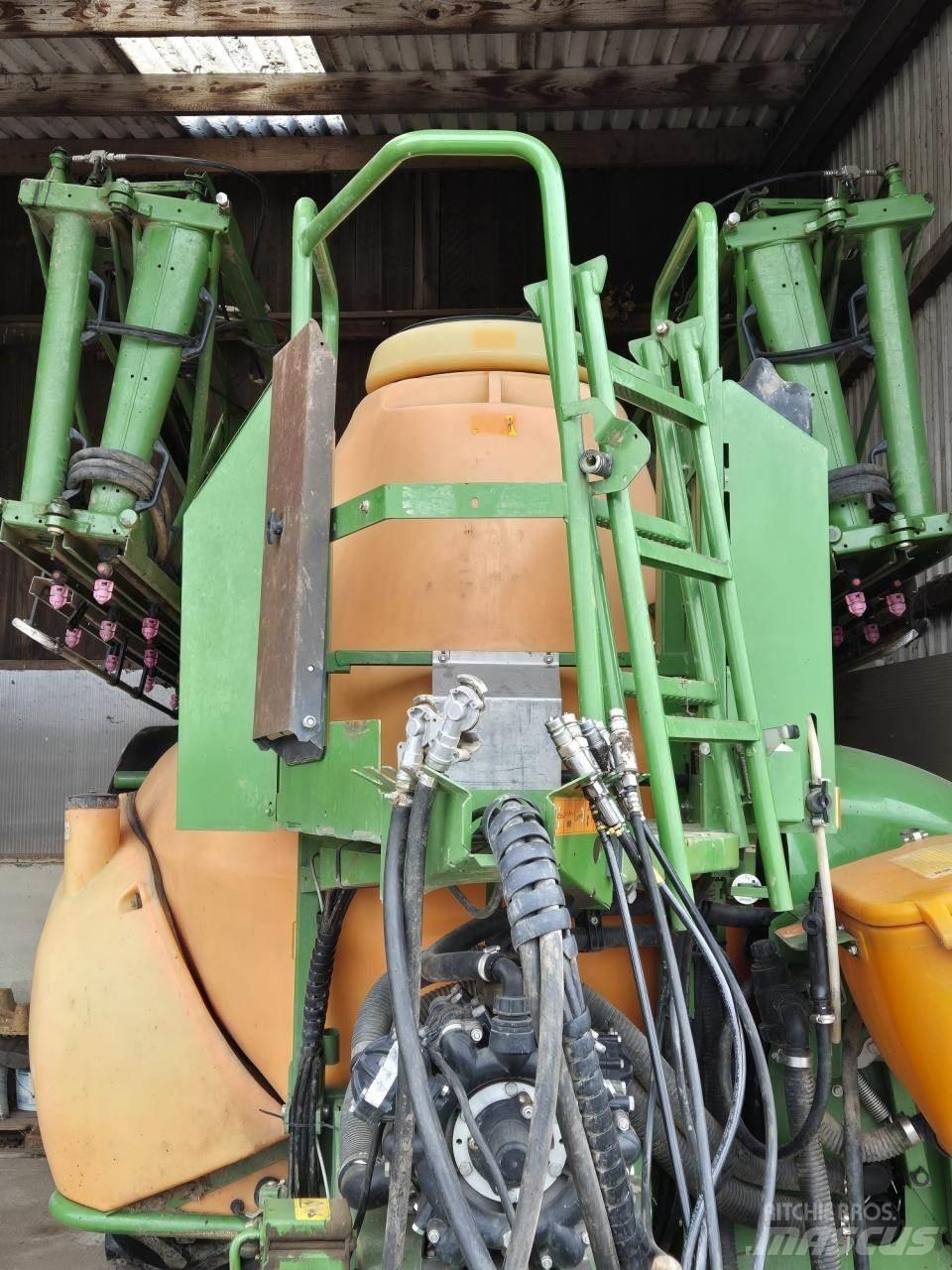 Amazone UX 4200 Irroratrici trainate