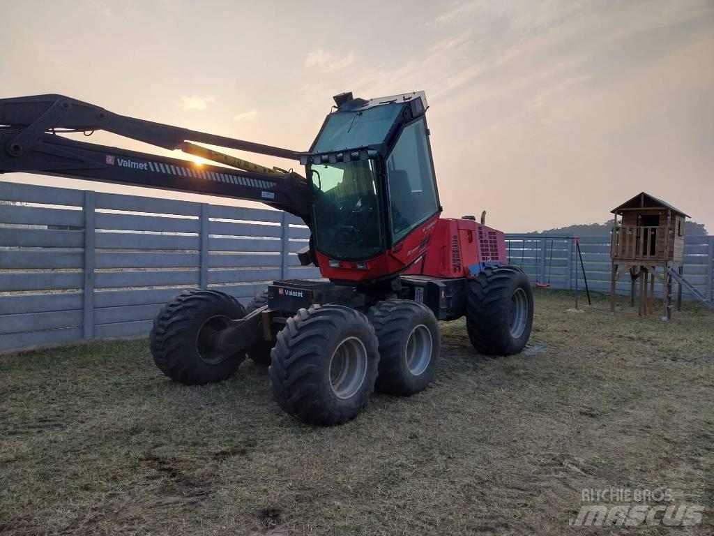 Valmet 901.1 Abbattitrici, Disboscatrici