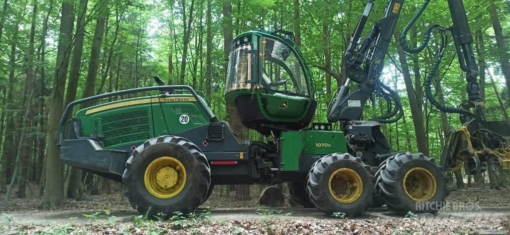 John Deere 1070G Abbattitrici, Disboscatrici