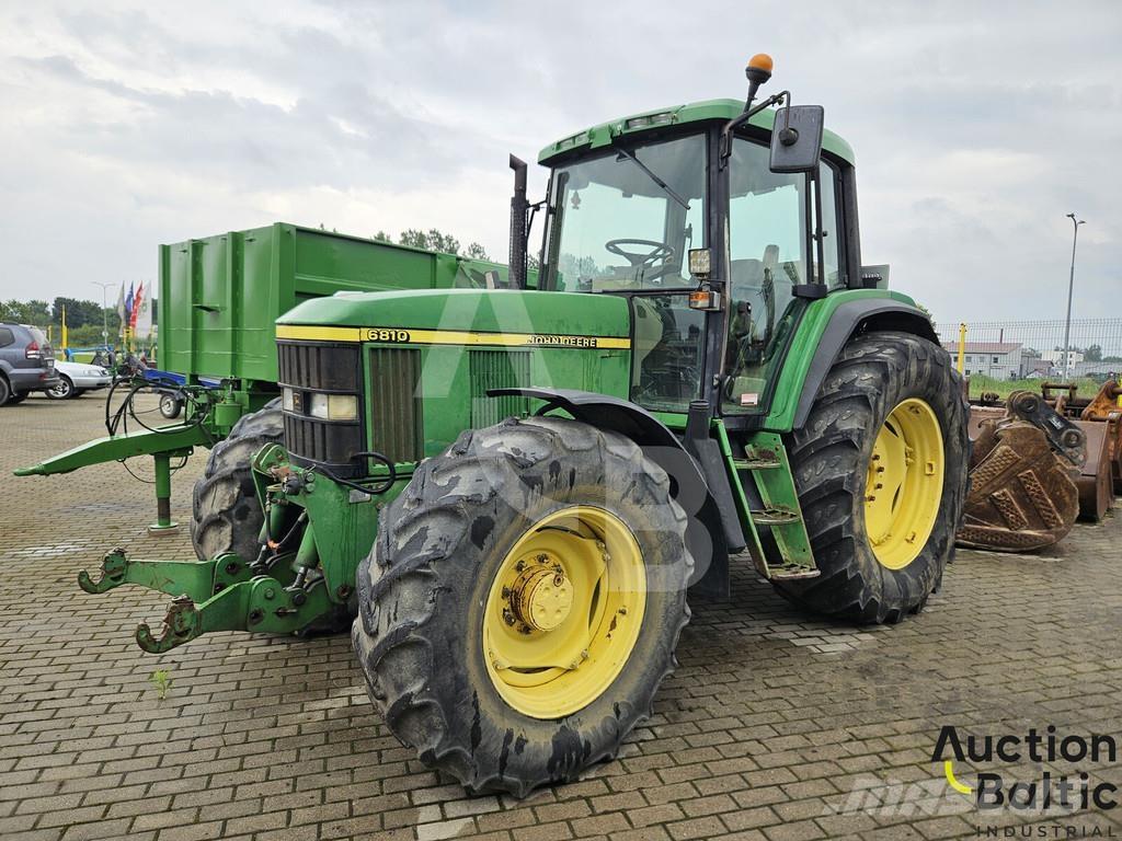 John Deere 6810 Trattori