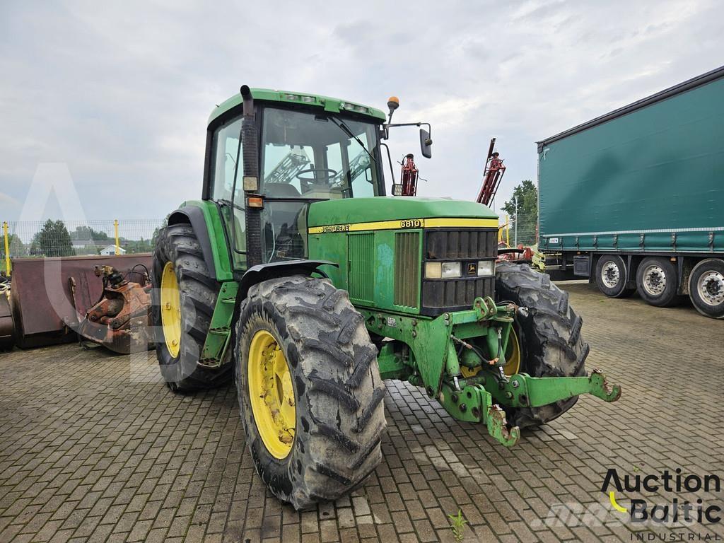 John Deere 6810 Trattori