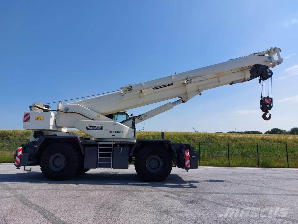 Terex RT100 Gru per terreni difficili
