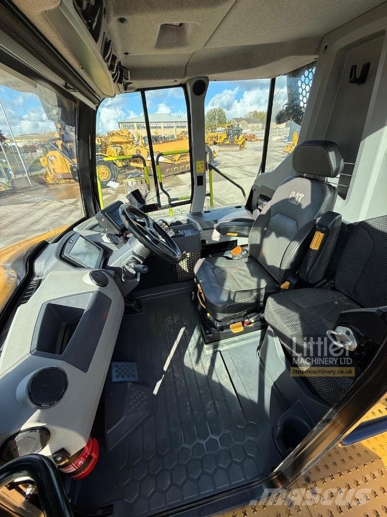 CAT 730 Dumpers articolati