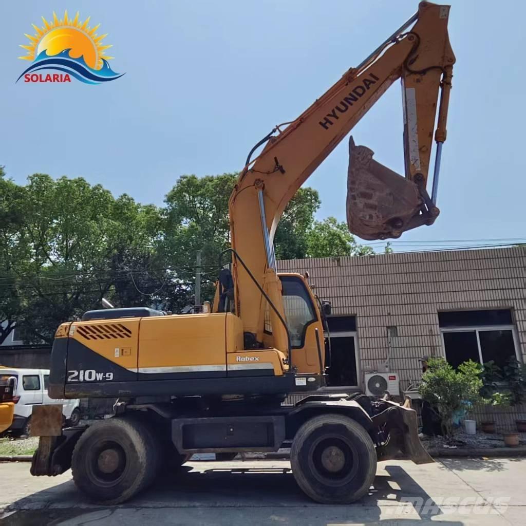 Hyundai r210w-9 Escavatori gommati
