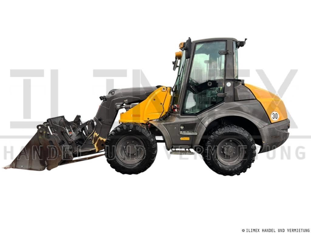 Mecalac AS 900 Pale gommate