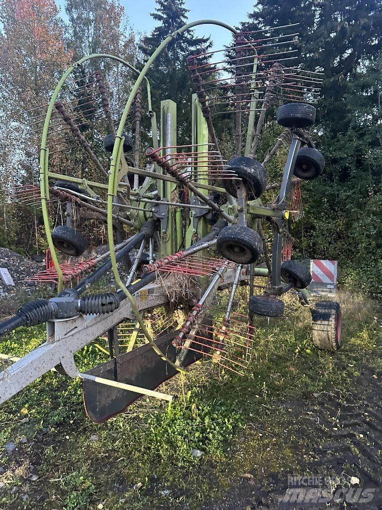 CLAAS Liner 2800 Ranghinatori