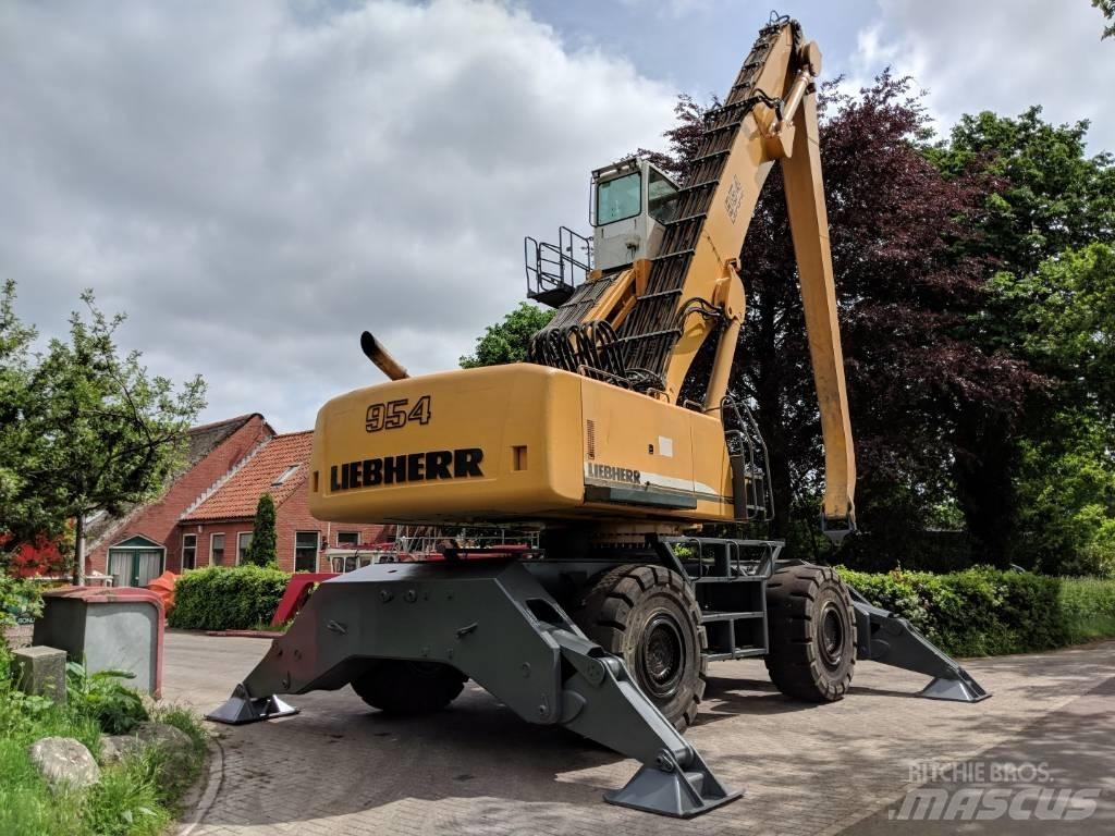Liebherr A 954  C HD Movimentazione rifiuti
