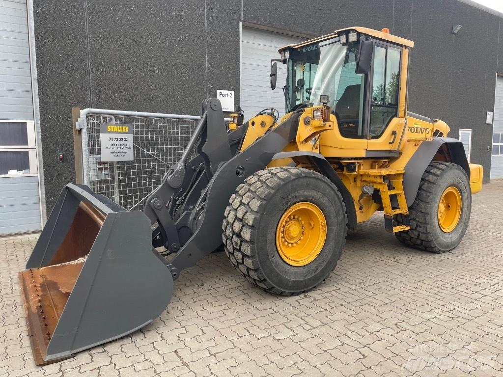 Volvo L90F Pale gommate