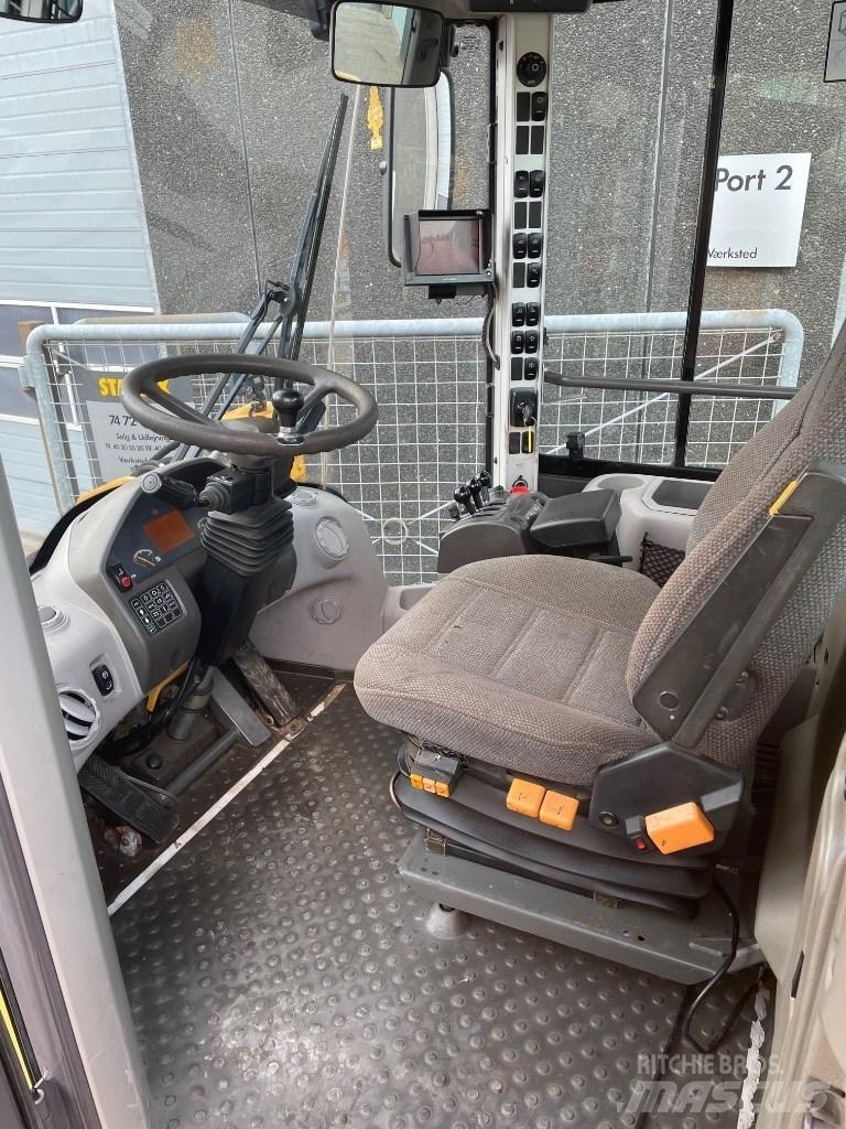 Volvo L90F Pale gommate