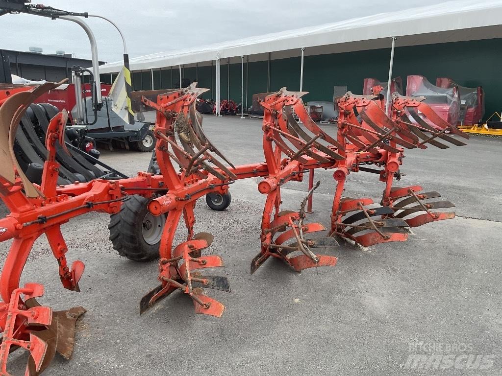 Kuhn Varimaster 122 Aratri reversibili