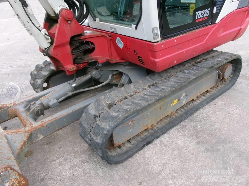 Takeuchi TB 235 Miniescavatori