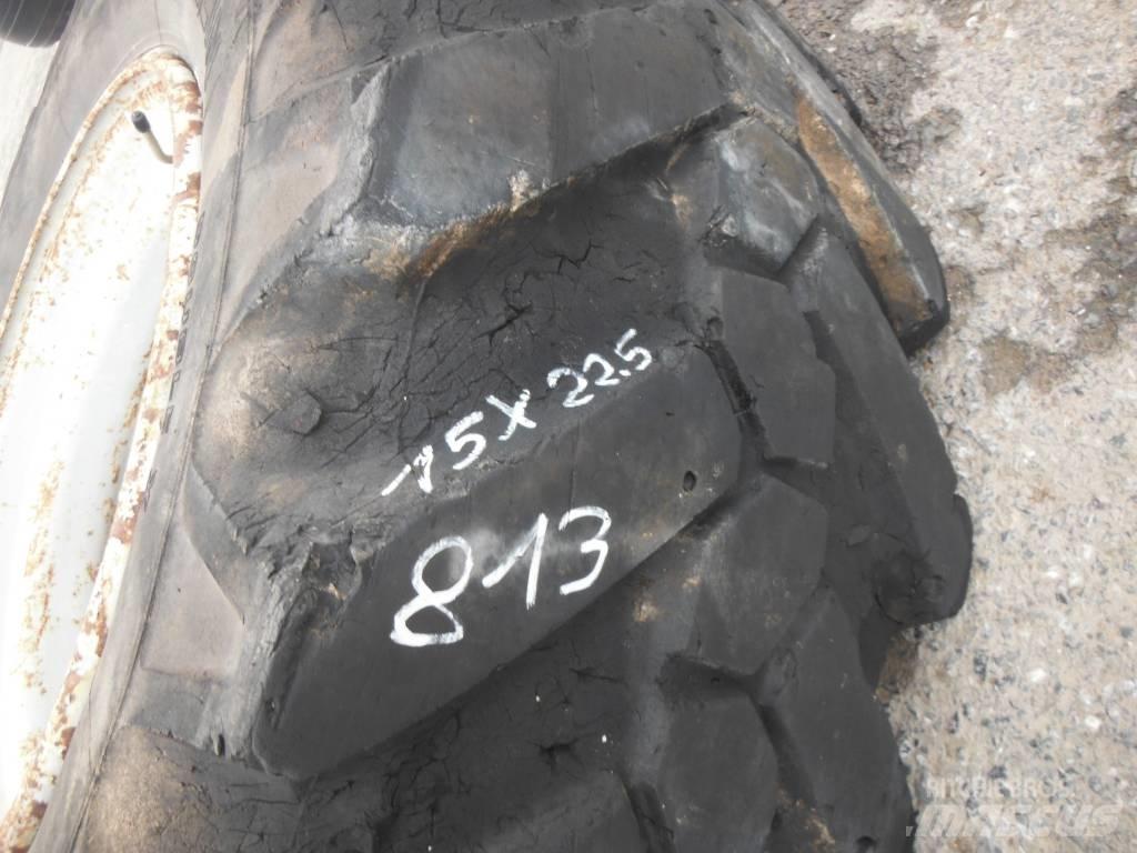 Michelin 15R22.5 Pneumatici, ruote e cerchioni