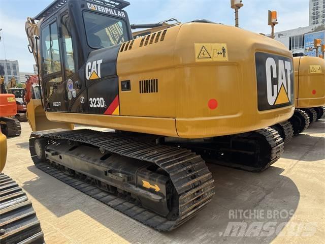 CAT 323 D L Escavatori cingolati