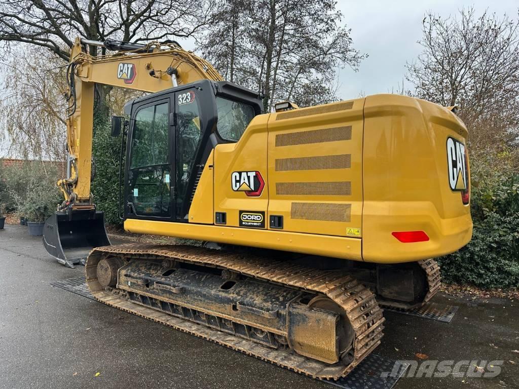 CAT 323 Escavatori cingolati