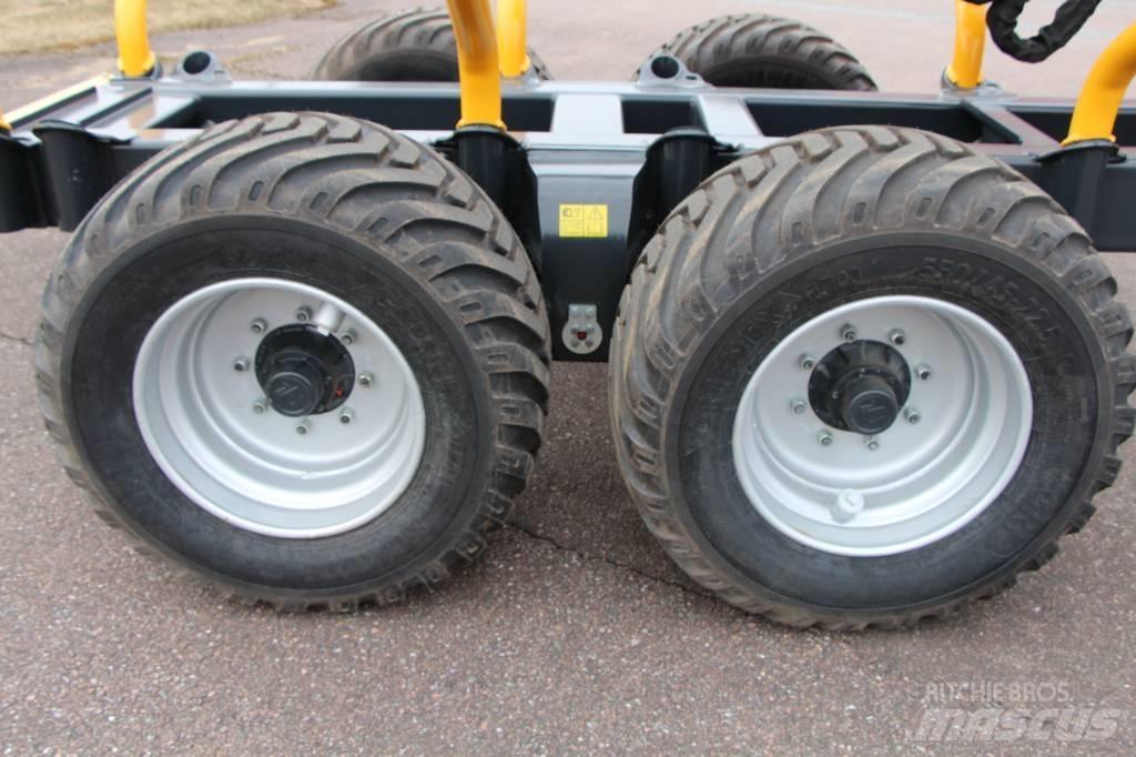 Oniar 8600+17T Caricatronchi con base su rimorchio